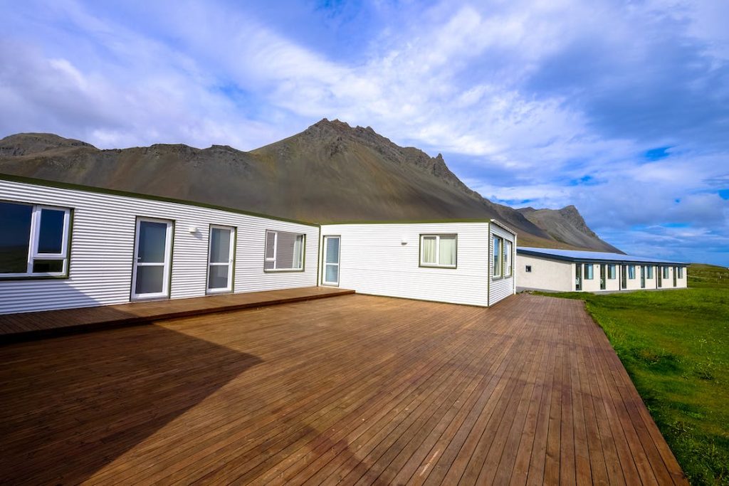 Read more about the article Don’t Mess with Texas Decks: Safety Tips for Families
