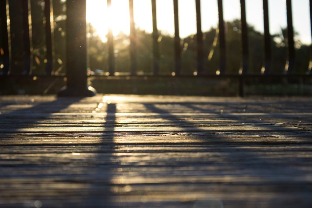Read more about the article Precision Deck Construction: Building Your Perfect Retreat